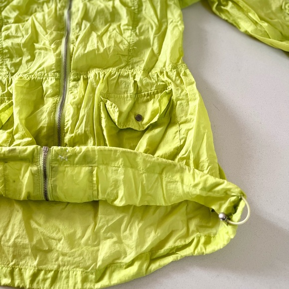 Blue Dog Pocketable Nylon Jacket - Picture 4 of 8